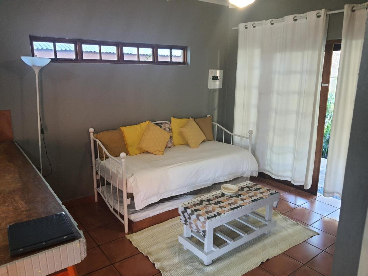 Chez Vincent Hotell Mbombela Exteriör bild